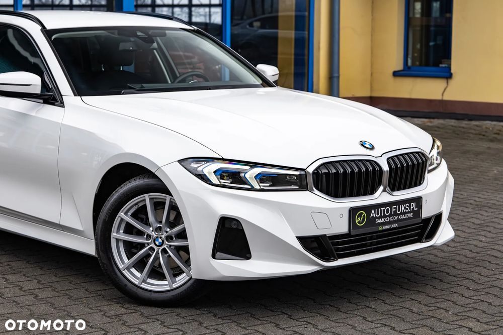 BMW Seria 3 318i - 5