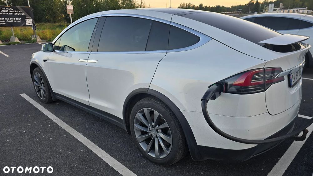 Tesla Model X Long Range - 6