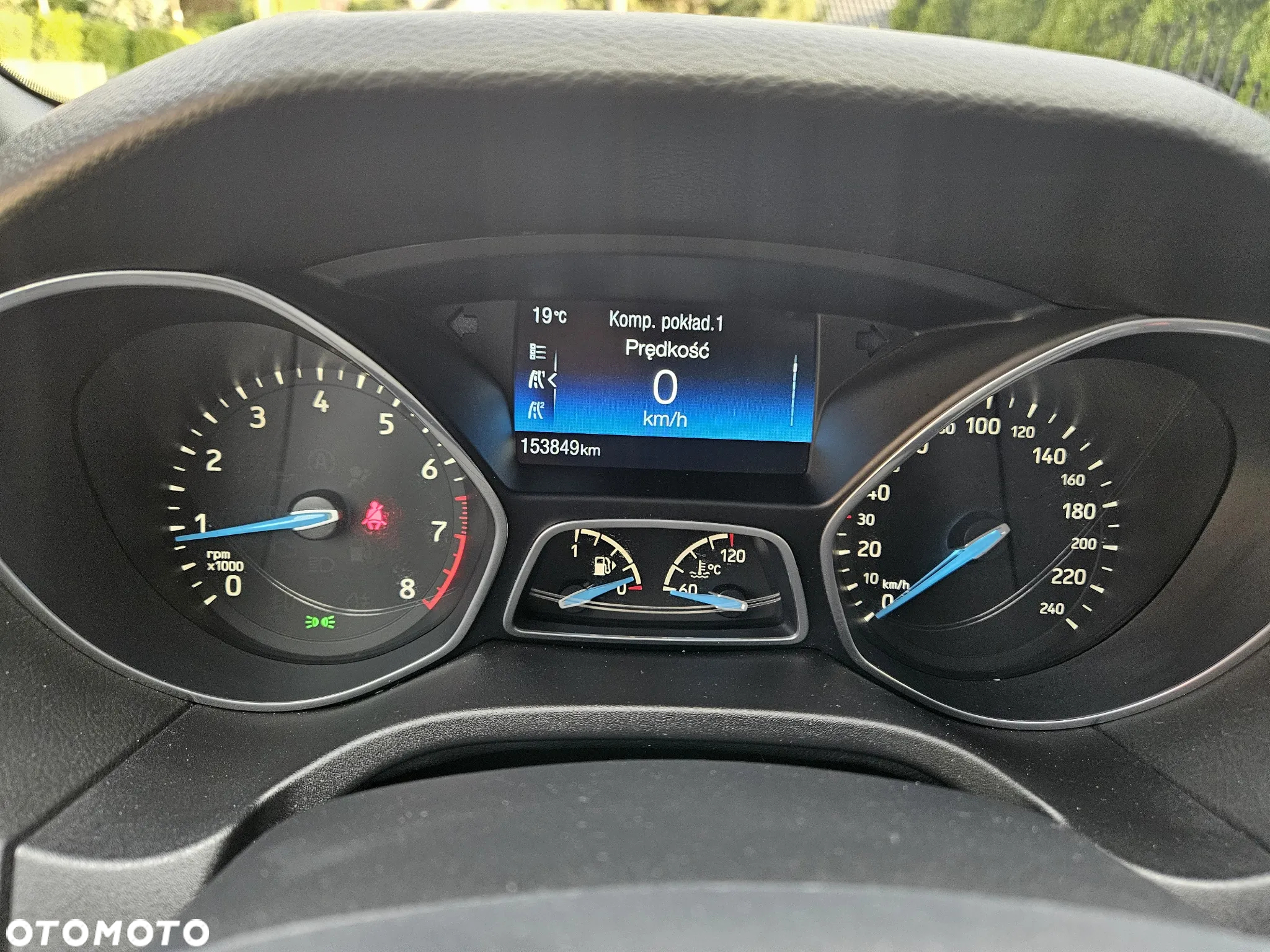 Ford Focus 1.0 EcoBoost Hybrid ST-LINE - 9