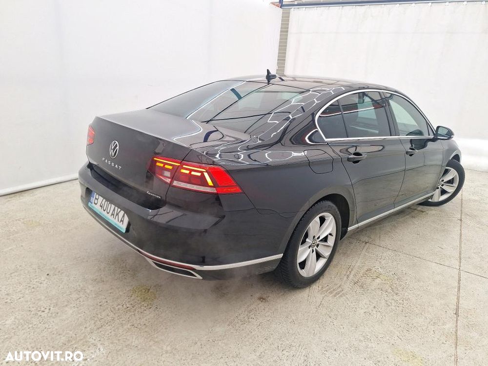 Volkswagen Passat - 2