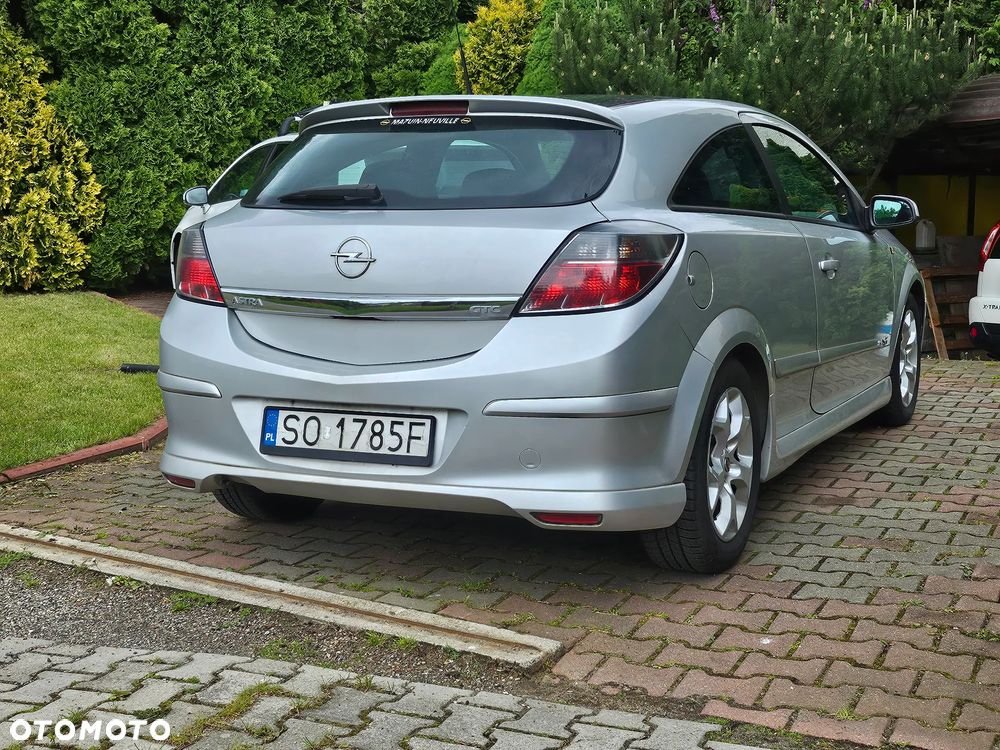Opel Astra GTC 1.7 CDTI Cosmo - 5