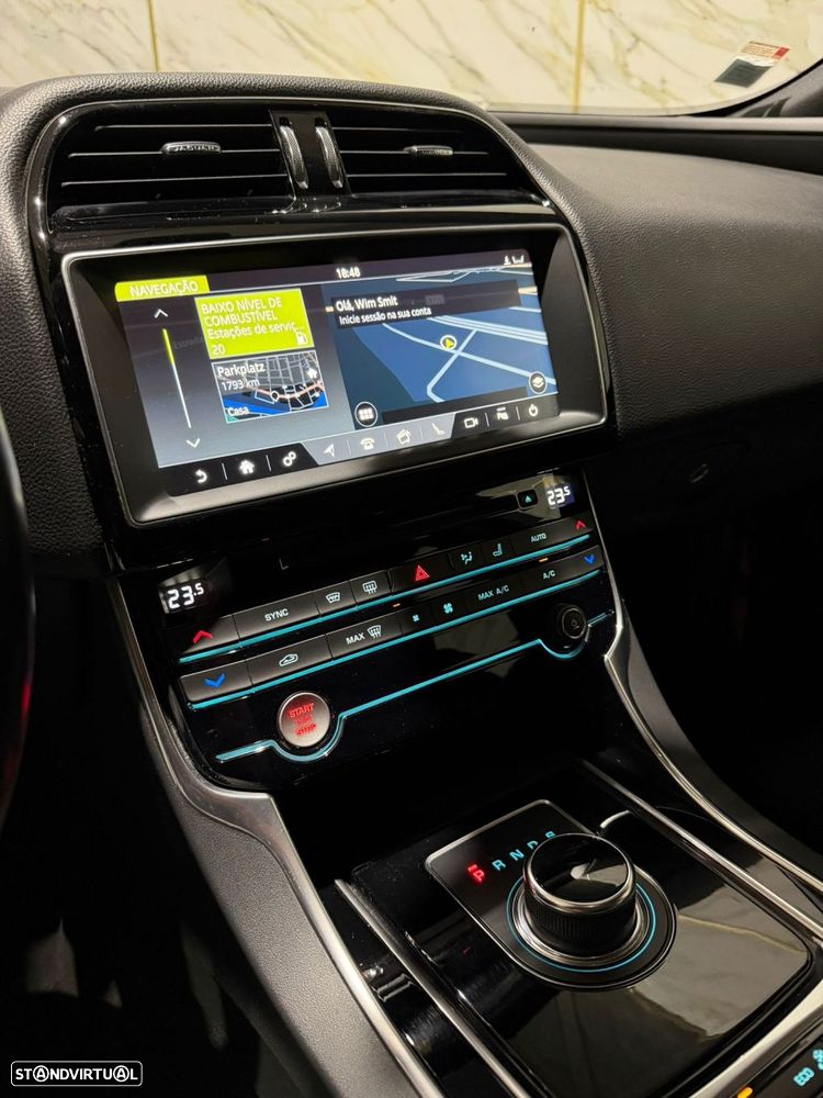 Jaguar XE 2.0 D R-Sport Aut. - 29