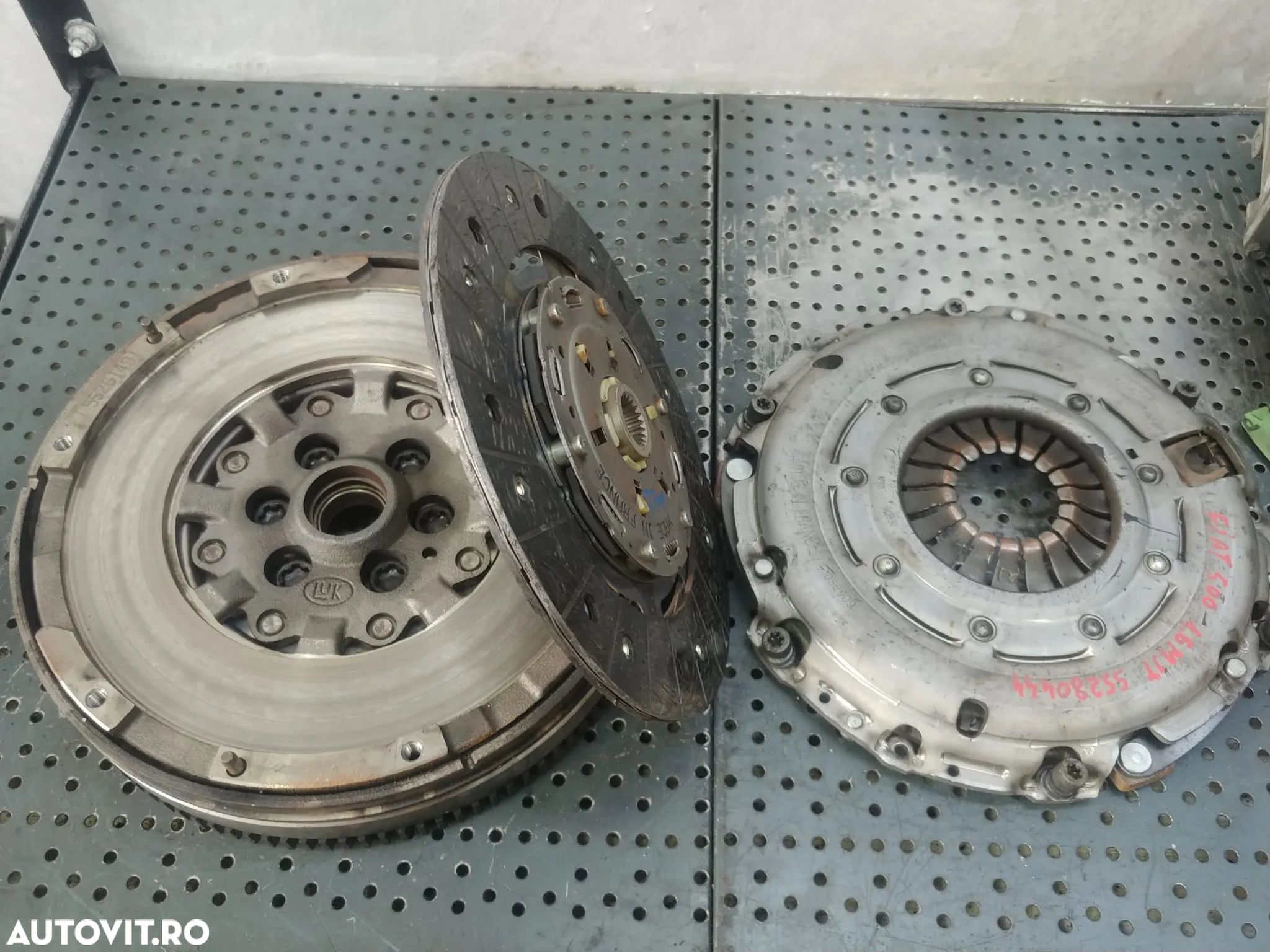 Kit ambreiaj volanta masa dubla 1.6 d multijet 55280444 fiat 500 jeep renegade 55261491 - 1