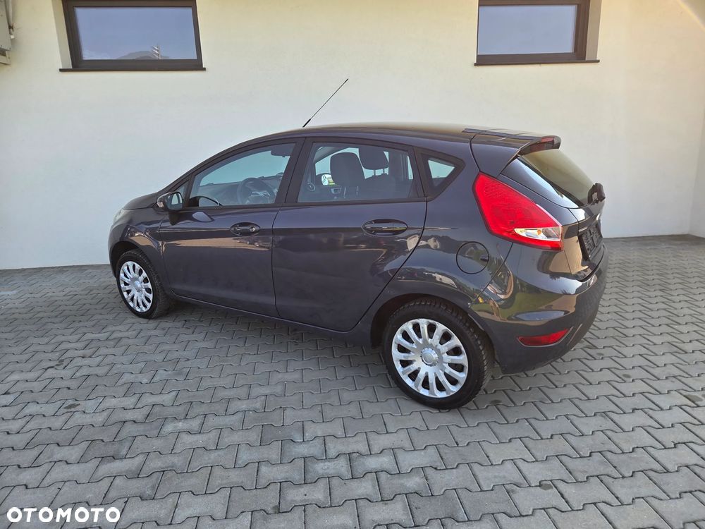 Ford Fiesta - 16
