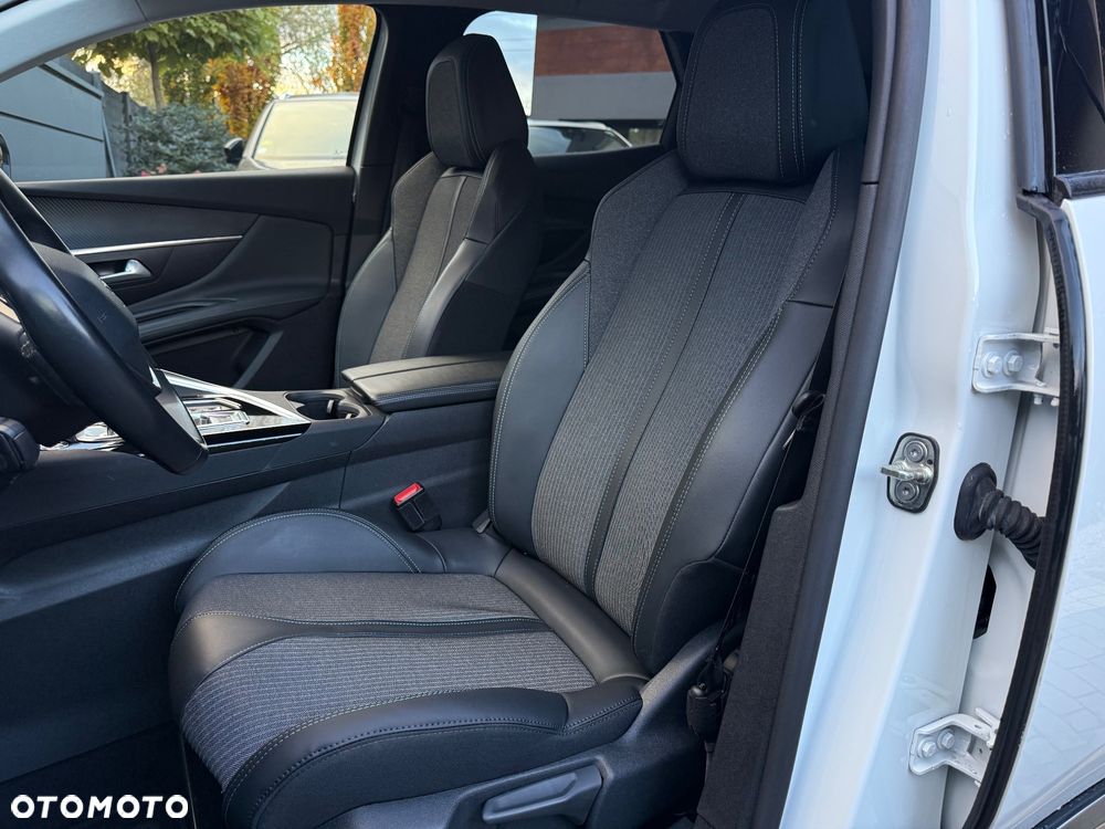 Peugeot 3008 225 e-EAT8 Allure - 7