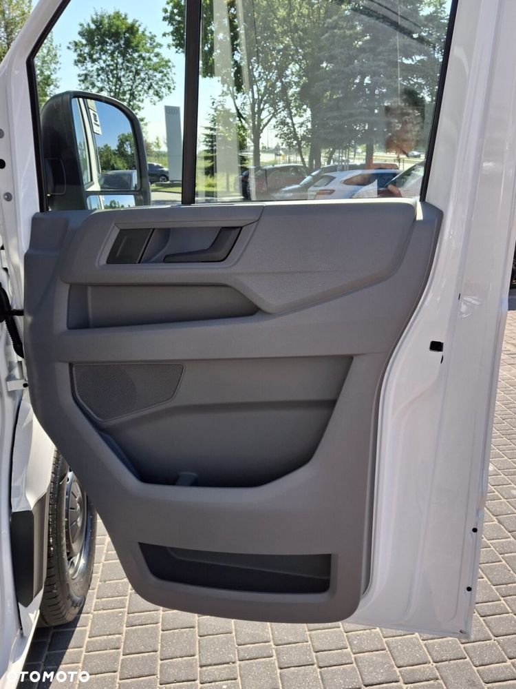 Volkswagen Crafter - 25