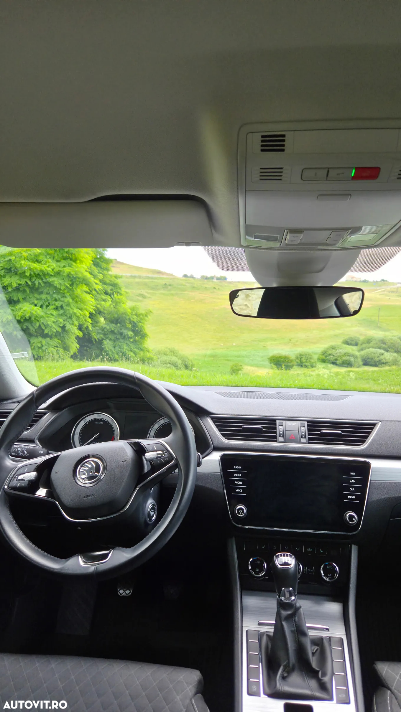 Skoda Superb 2.0 TDI Style - 2
