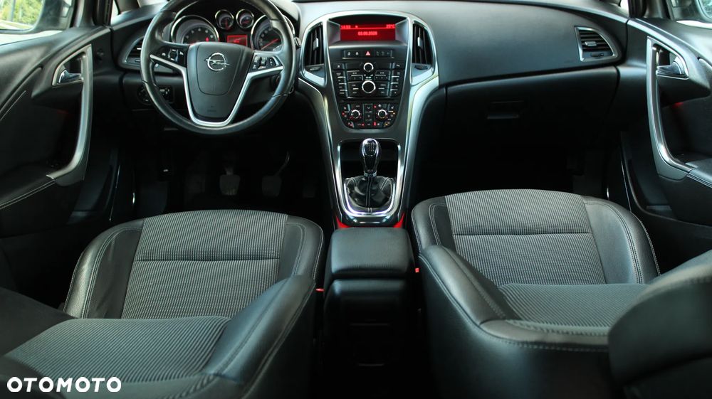 Opel Astra 1.4 Turbo Cosmo - 7