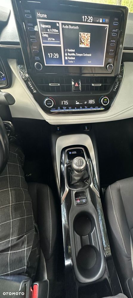 Toyota Corolla 1.2 T Comfort - 12