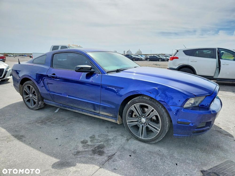 Ford Mustang 3.7 V6 Premium - 6