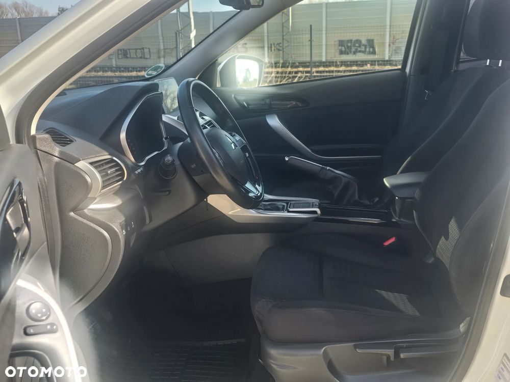 Mitsubishi Eclipse Cross 1.5 T-MIVEC 2WD CVT Diamant - 18