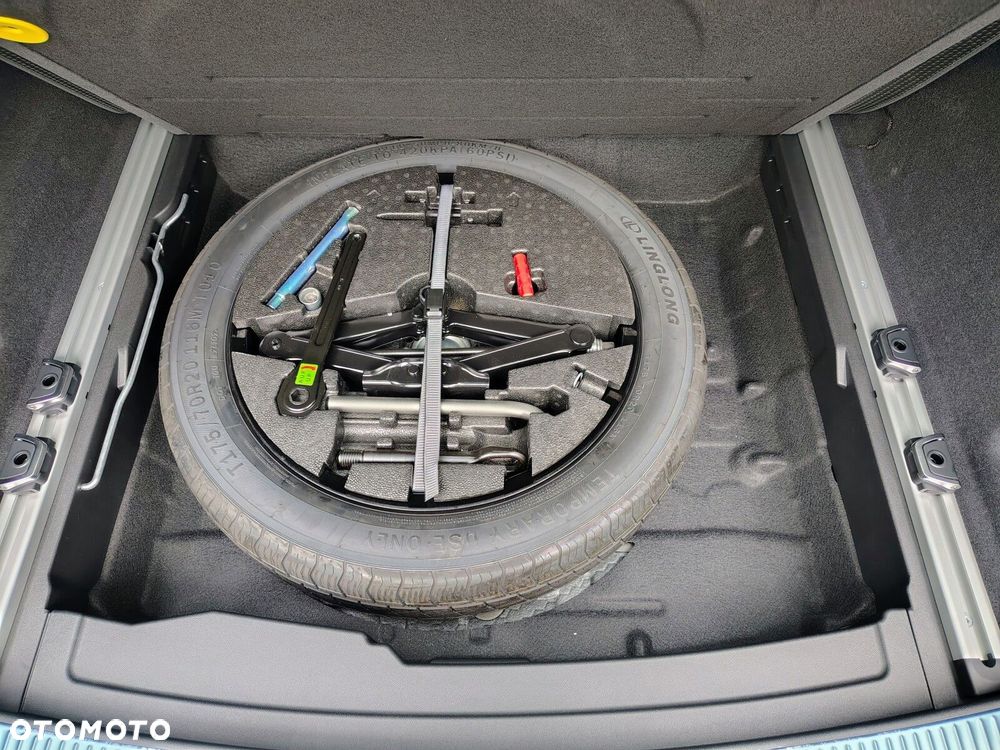 Volkswagen Touareg - 12