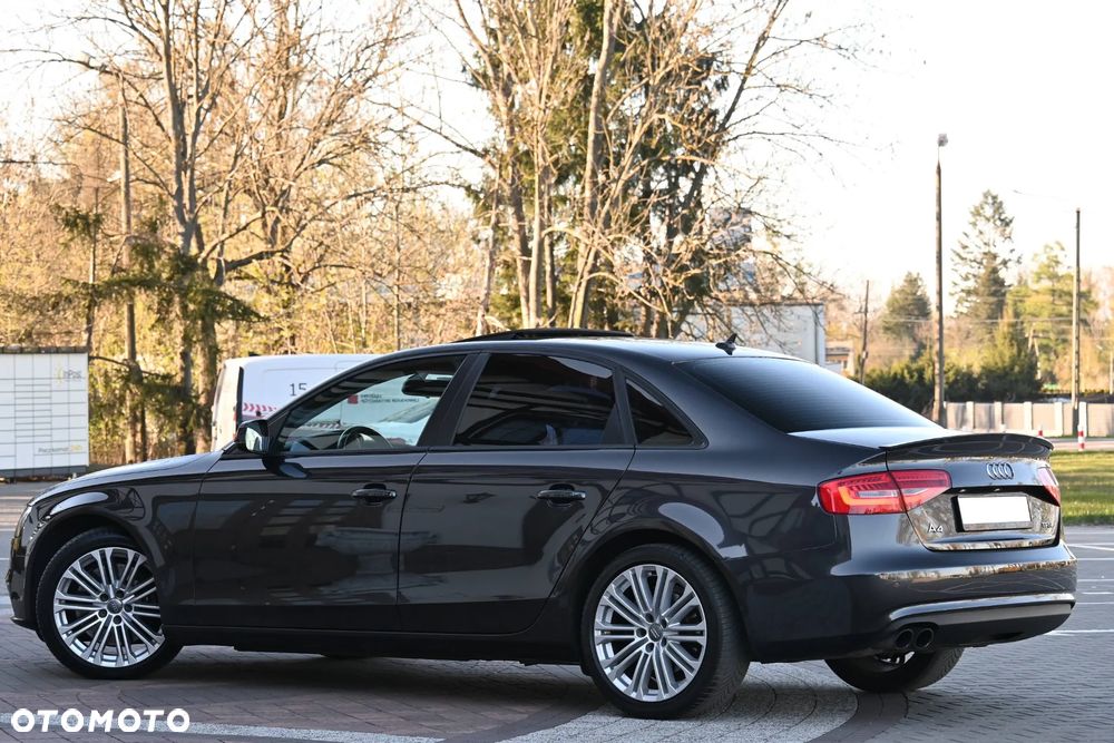 Audi A4 Limousine 1.8 TFSI S line Sportpaket - 18