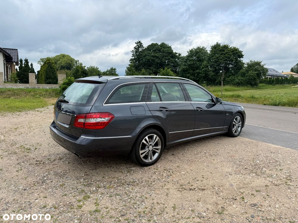 Mercedes-Benz Klasa E 350 T CDI DPF BlueEFFICIENCY 7G-TRONIC Avantgarde - 14