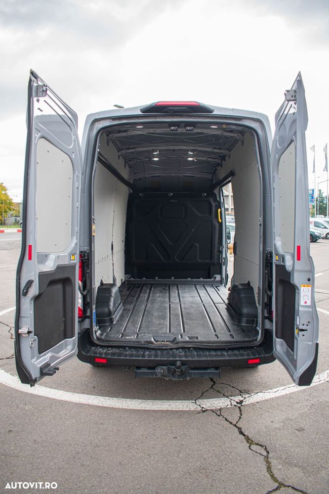 Ford Transit - 25