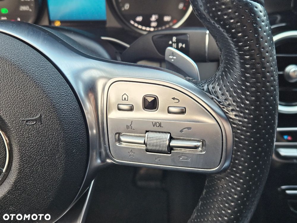 Mercedes-Benz Klasa C 180 9G-TRONIC - 19