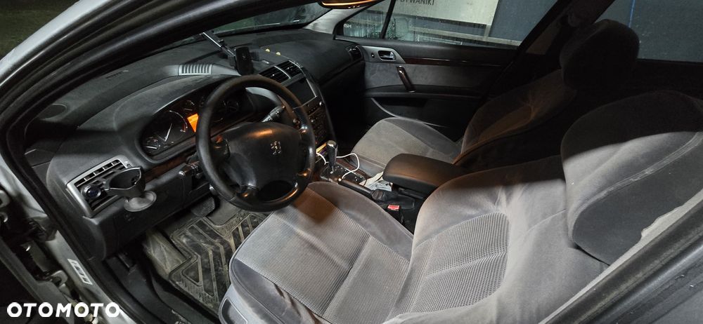 Peugeot 407 - 7