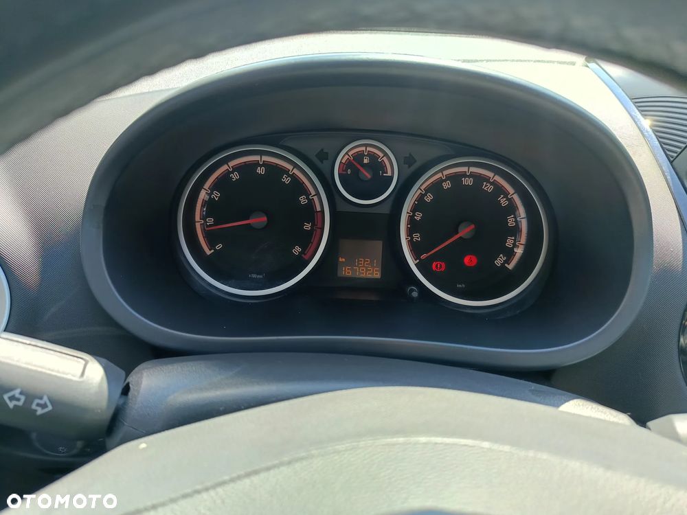 Opel Corsa 1.4 Cosmo - 15
