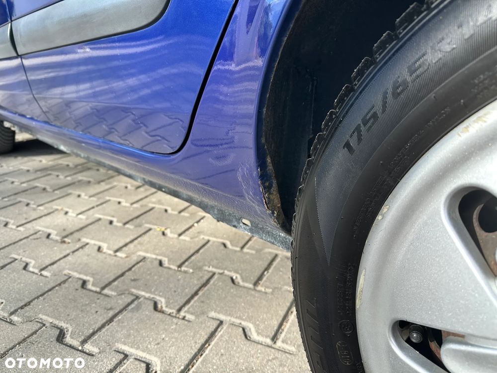 Renault Clio 1.4i RT - 20