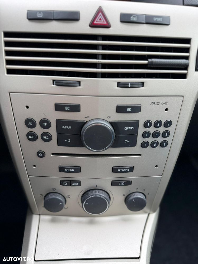 Opel Astra 1.6 Automatik Sport - 8