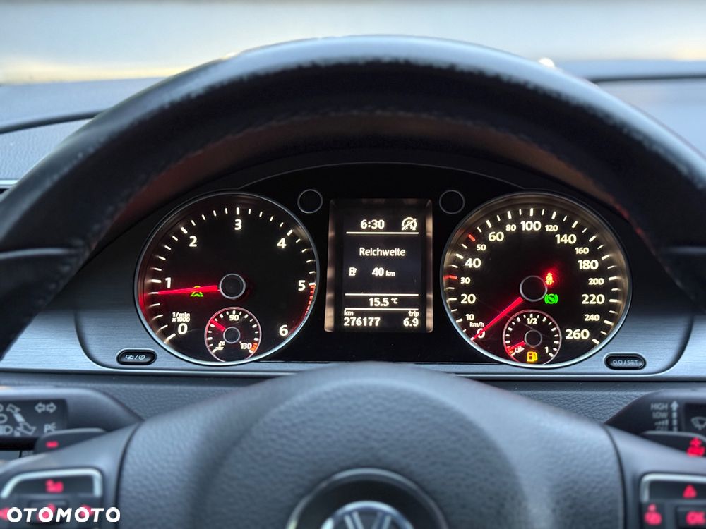 Volkswagen Passat - 23