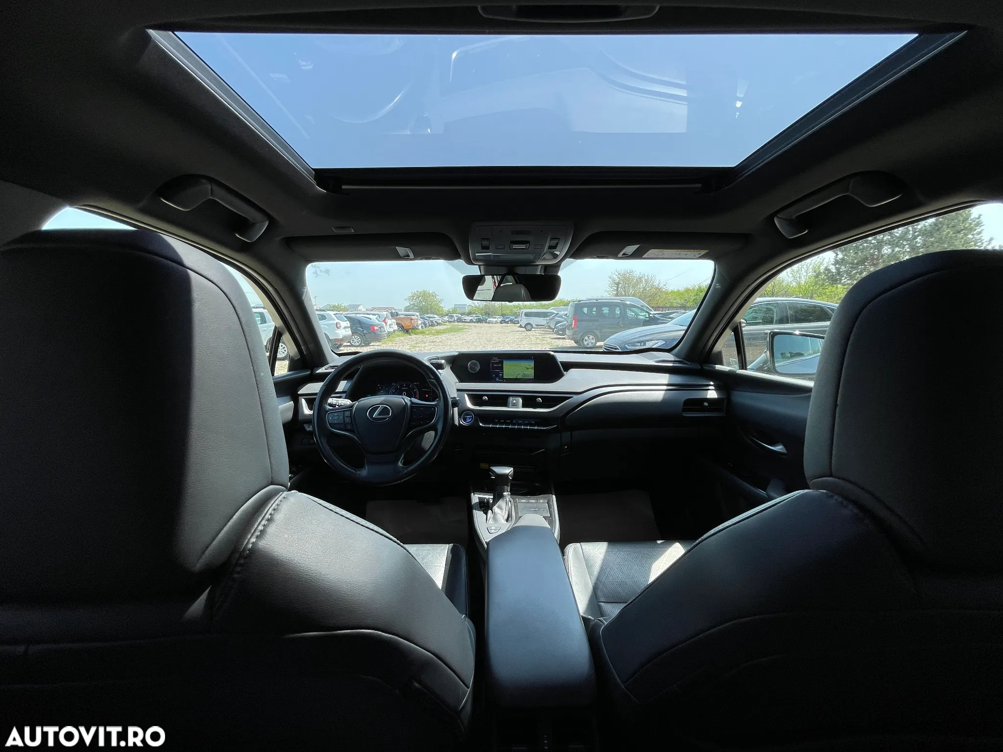 Lexus UX 250h 2.0L HEV 20H- (178 HP) 4X4 CVT Luxury - 7