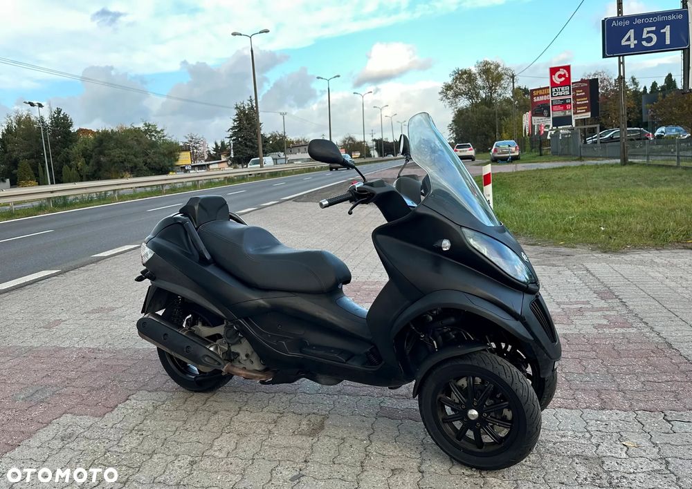Piaggio MP-3 - 7