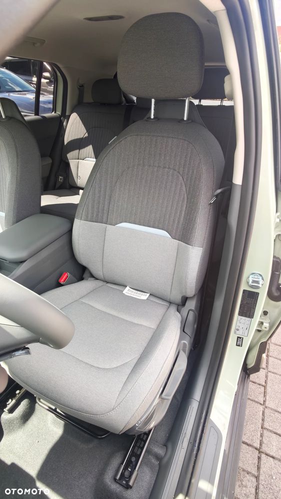 Kia EV3 81.4kWh Earth - 9