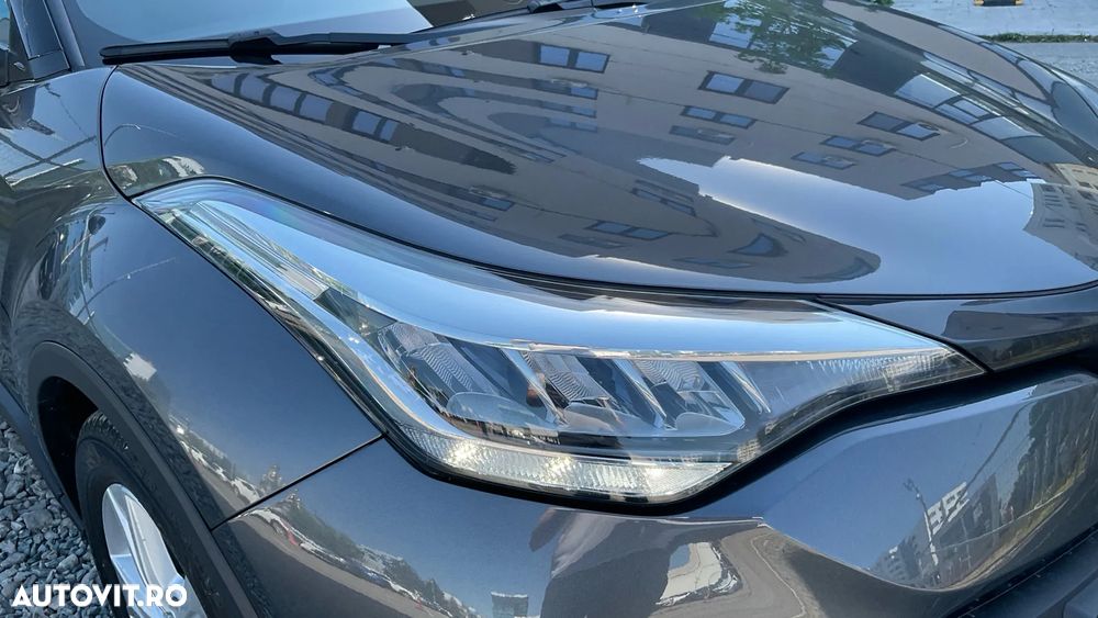 Toyota C-HR 2.0 HSD 184 CP 4x2 CVT Style - 32