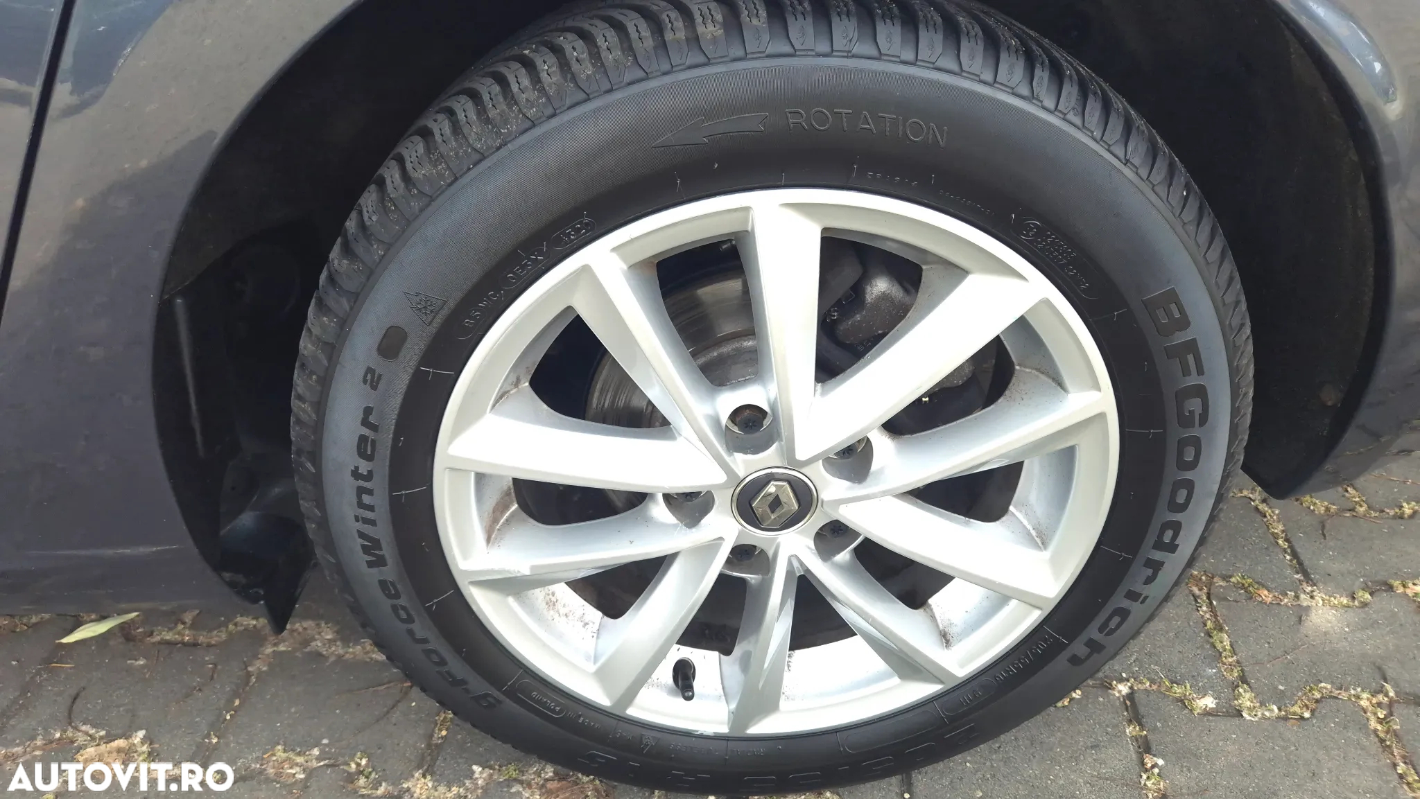 Renault Megane TCE 140 Techno - 13