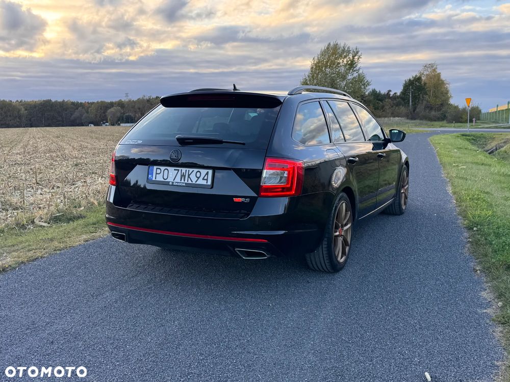 Skoda Octavia 2.0 TDI RS DSG - 5