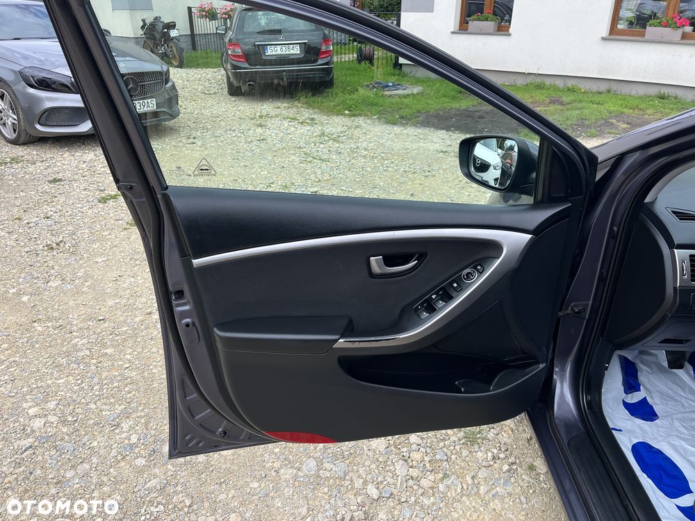 Hyundai i30 blue 1.4 Classic Navigation - 18