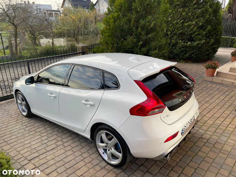 Volvo V40 T3 Drive-E R-Design Kinetic - 3