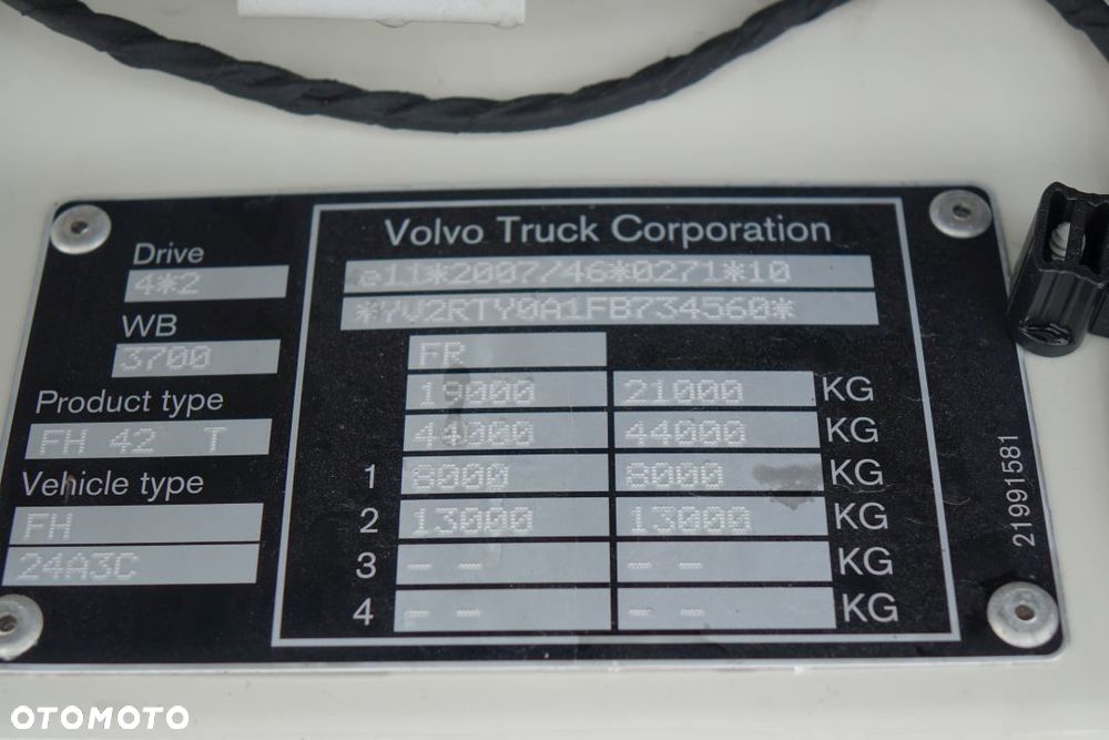 Volvo FH 460 GLOBETROTTER / EURO 6 / STANDARD / AUTOMAT / KLIMATYZACJA POSTOJOWA / 2 ZBIORNIKI - 31