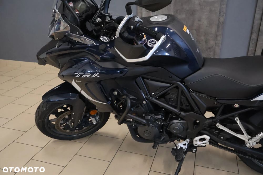 Benelli TRK 502 - 13
