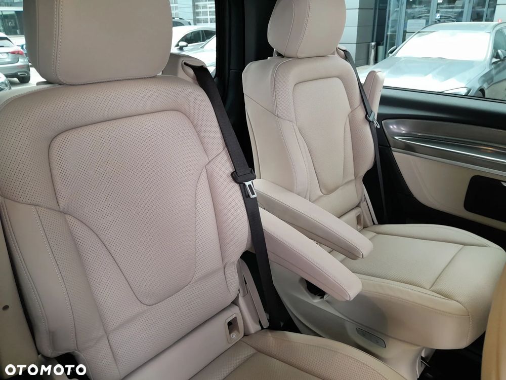 Mercedes-Benz Klasa V 300 d 4-Matic 9G-Tronic Exclusive (d³ugi) - 20