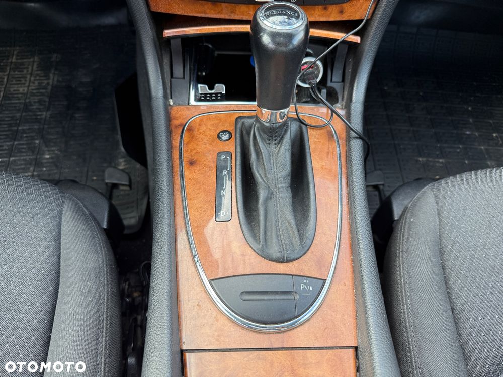 Mercedes-Benz Klasa E 220 T CDI Automatik Elegance - 16