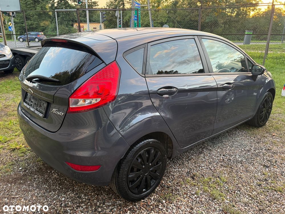 Ford Fiesta - 5