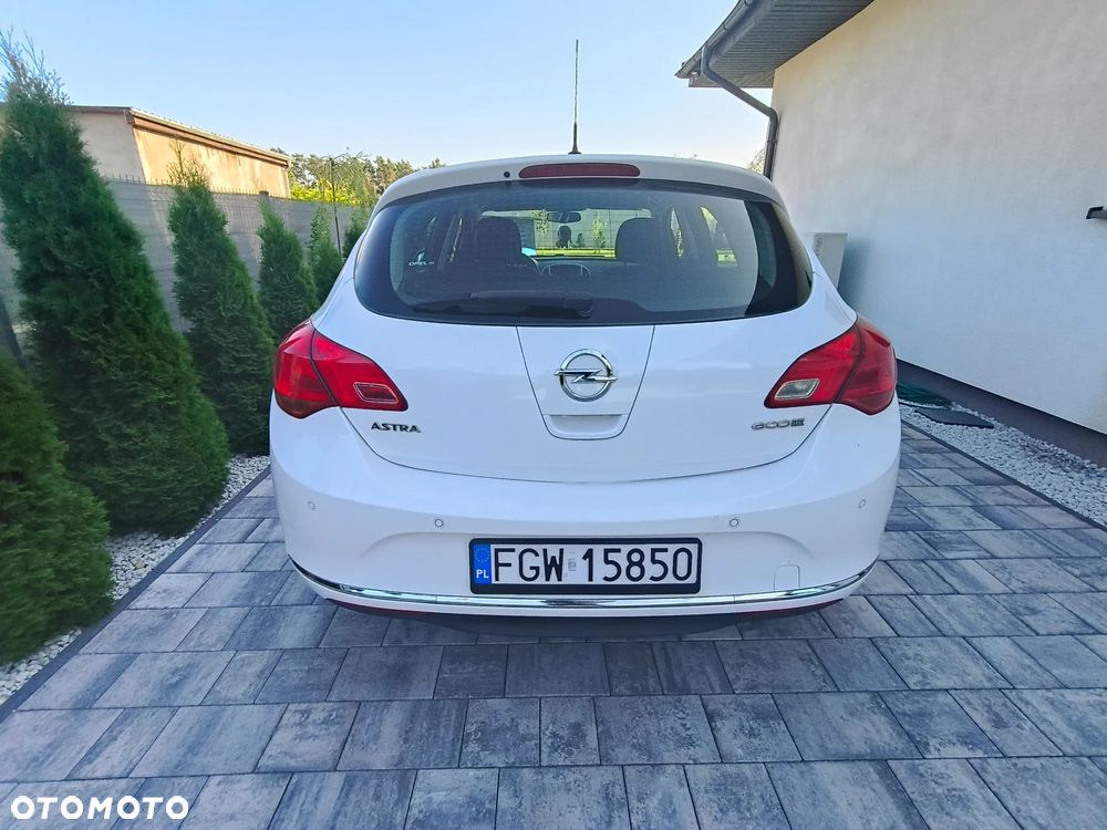 Opel Astra 1.4 Essentia - 10