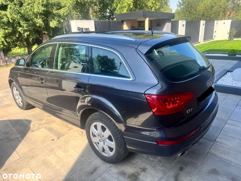 Audi Q7 - 11