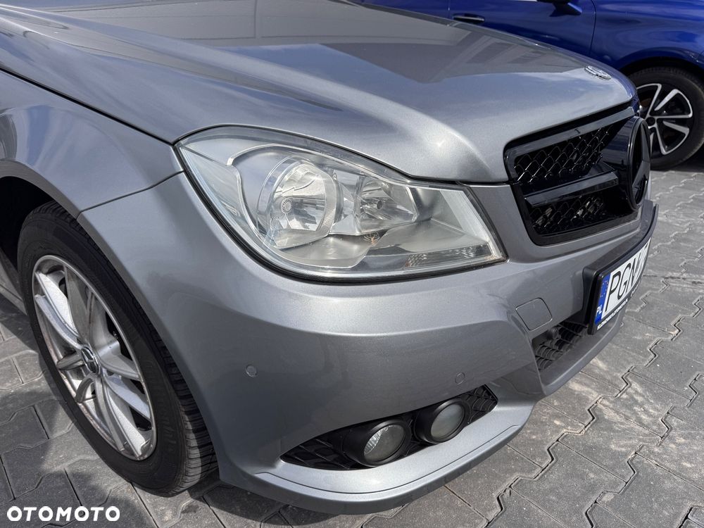 Mercedes-Benz Klasa C 220 CDI DPF Elegance - 6