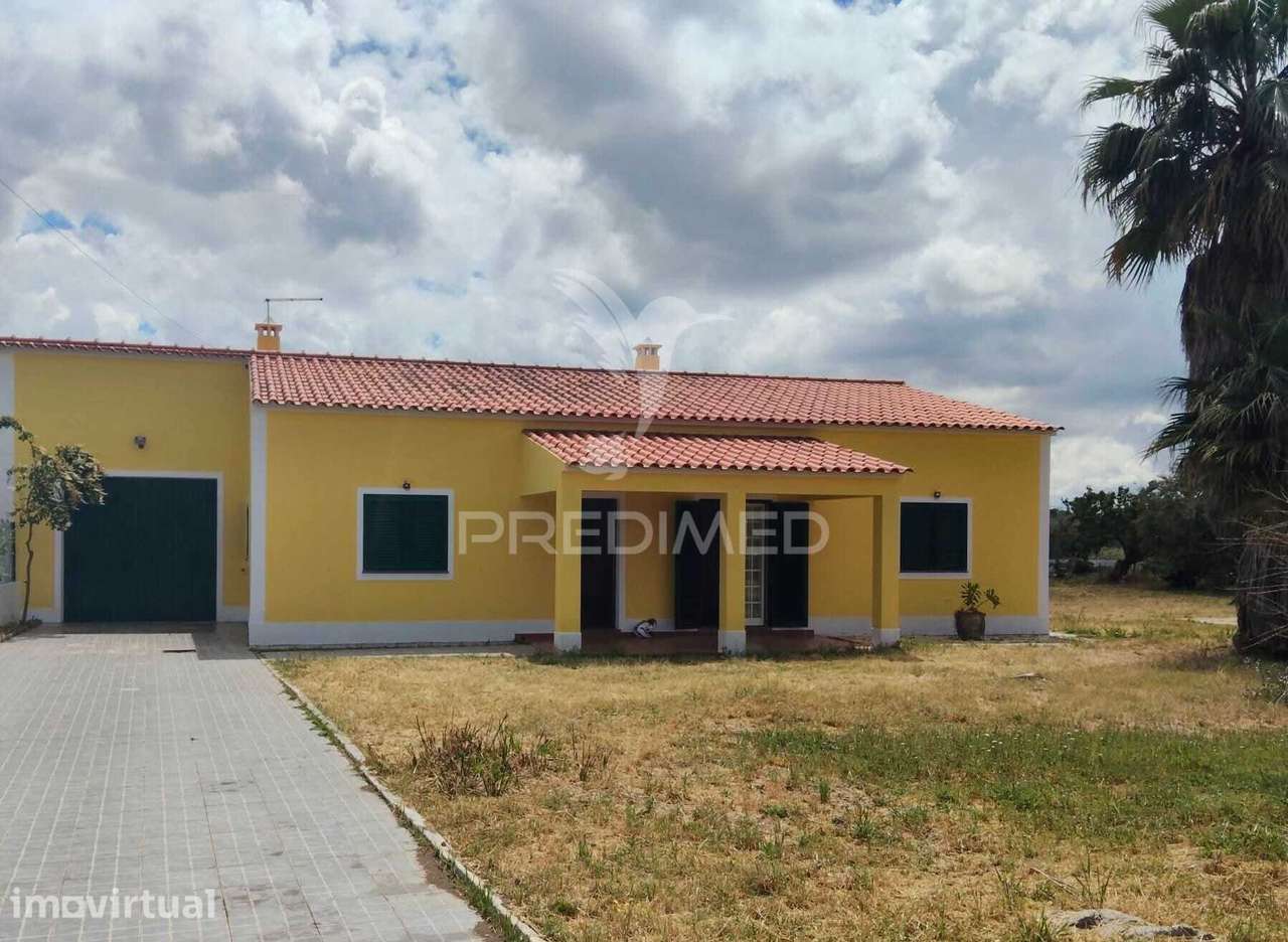 Moradia T3+2 Térrea com Piscina, Glória do Ribatejo - Grande imagem: 2/19