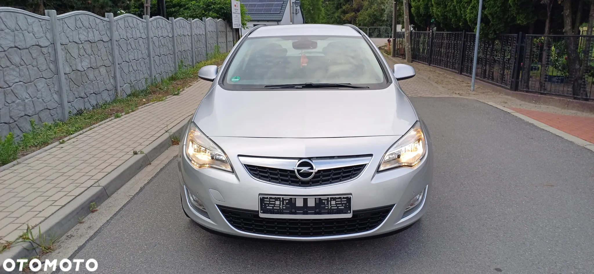 Opel Astra 1.4 Turbo Sports Tourer - 2