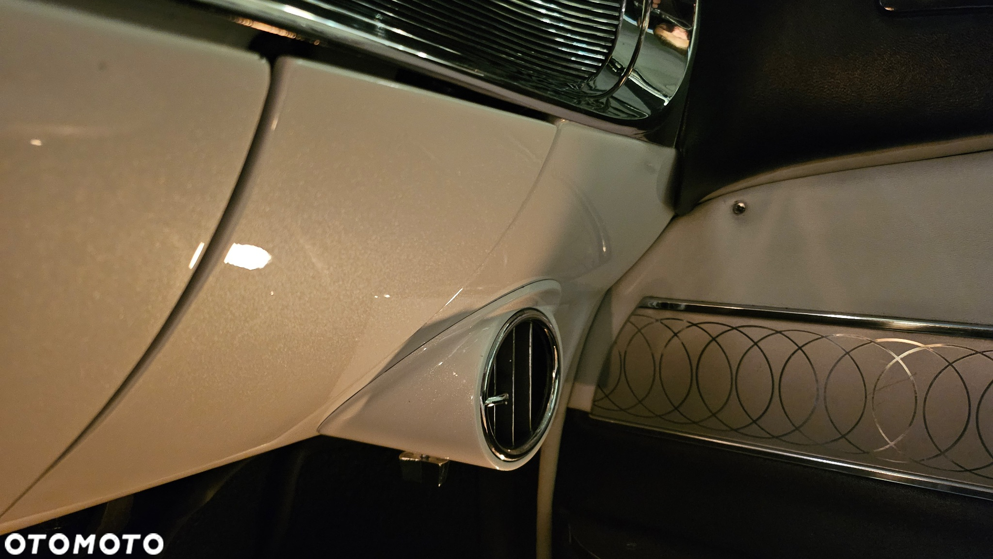 Cadillac Deville - 27