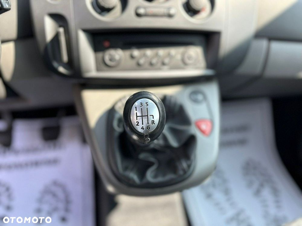 Renault Scenic 2.0 16V Avantage - 14