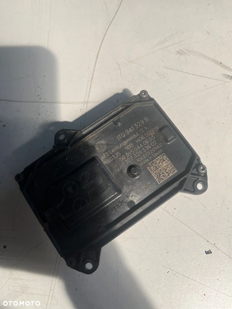 PRZETWORNICA ŚWIATEŁ MODUŁ SKRĘTU BIXENON 1T0941329B SKODA OCTAVIA III - 1