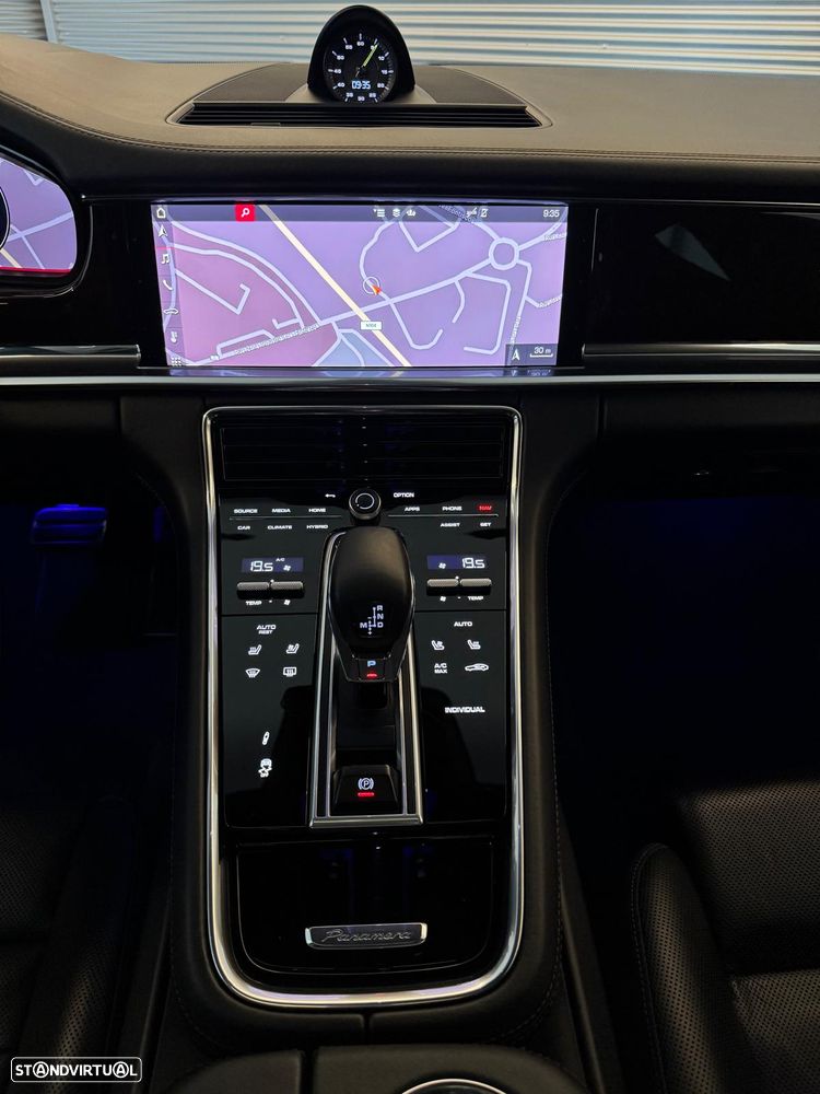 Porsche Panamera Sport Turismo Turbo S E-Hybrid - 27