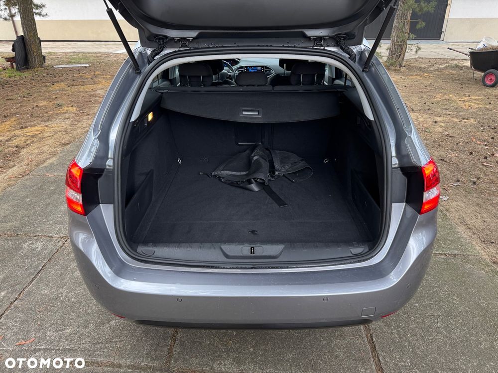 Peugeot 308 1.5 BlueHDi Allure S&S EAT8 - 13