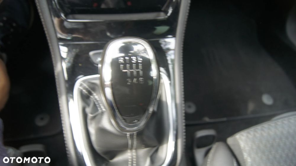 Opel Astra 1.6 CDTI Sport - 25