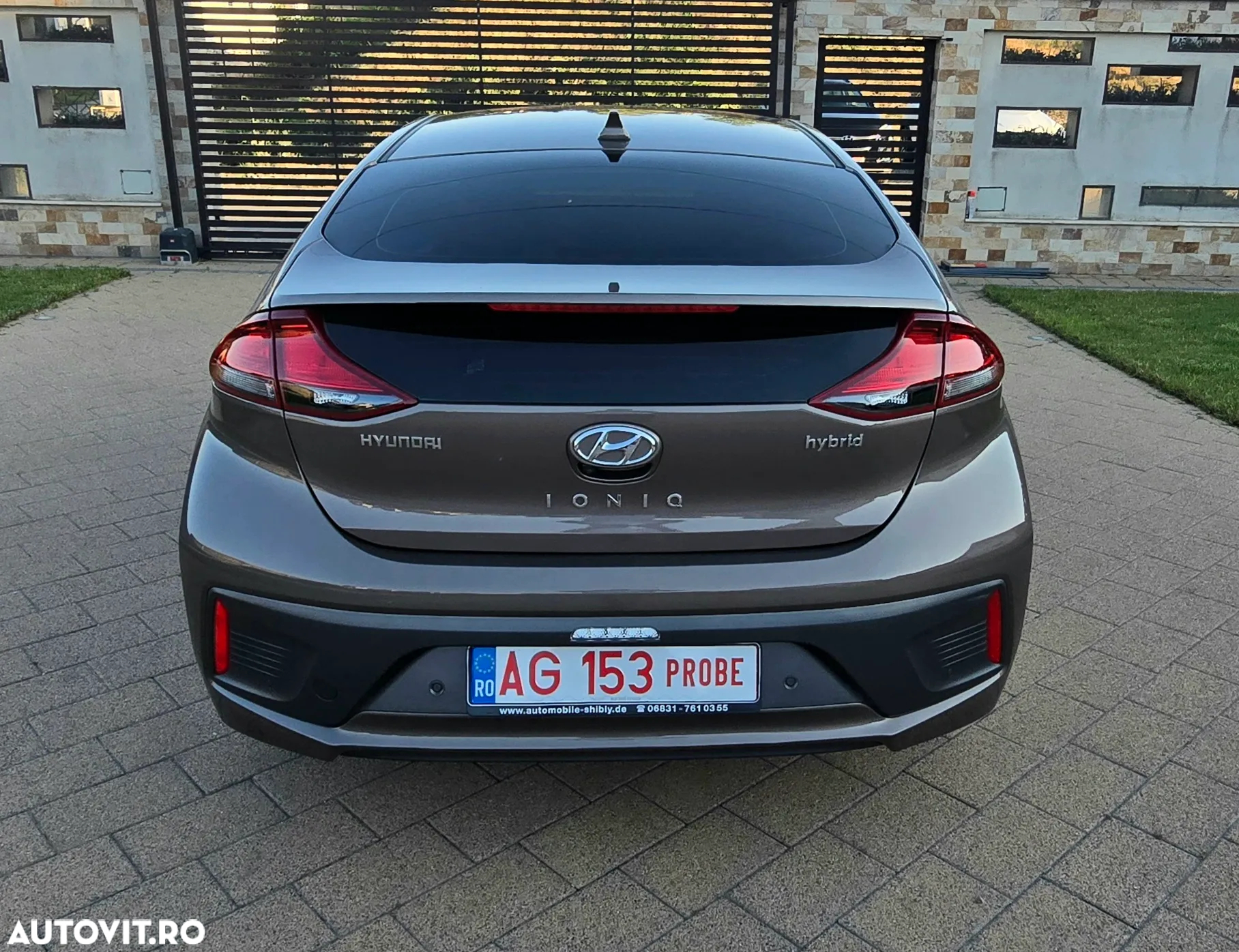 Hyundai IONIQ Hybrid 1.6 GDI Premium - 10